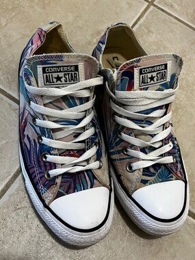 Converse Chuck Taylor Low Top Custom Tropical Print